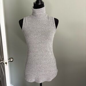 Fifteen Twenty Sleeveless turtleneck Heather Gray Knit Top-Medium
